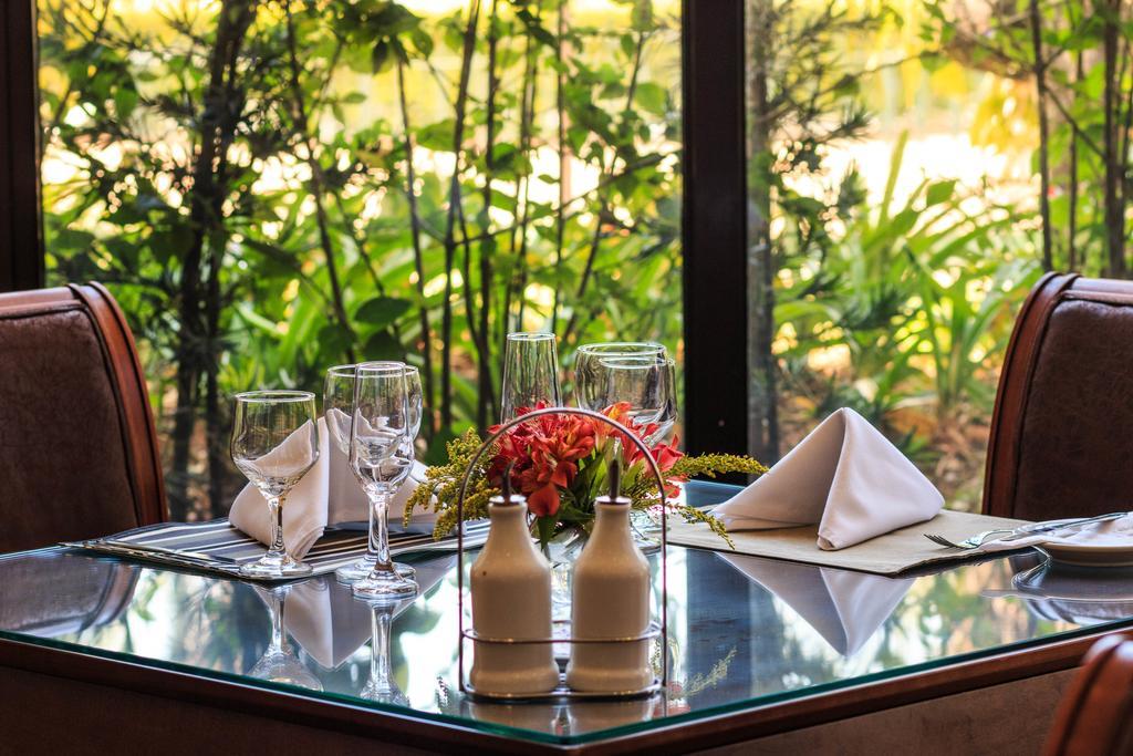 Marques Plaza Hotel Pouso Alegre Exterior photo